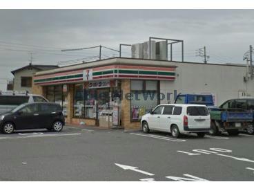 コンビニ　セブンイレブン知立八ツ田町店（コンビニ）まで411m