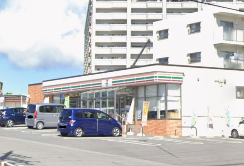 コンビニ　セブンイレブン那覇一日橋店（コンビニ）まで647m