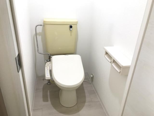 トイレ　シャワー付トイレ