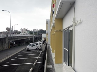 駐車場　現状優先