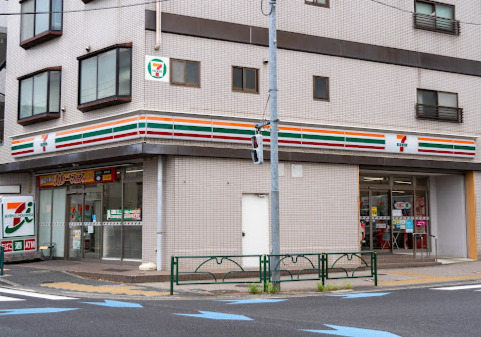 コンビニ　セブンイレブン 練馬石神井町2丁目店（コンビニ）まで73m