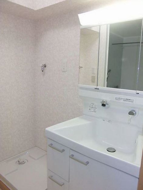 洗面設備　別部屋参照写真