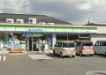 コンビニ　ファミリーマート 柏富里店（コンビニ）まで673m