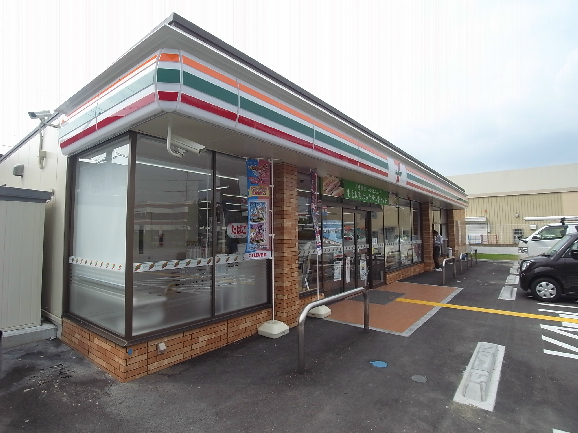 コンビニ　セブンイレブン　神戸八多町中店（コンビニ）まで643m