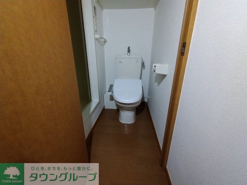 トイレ　温水便座付き