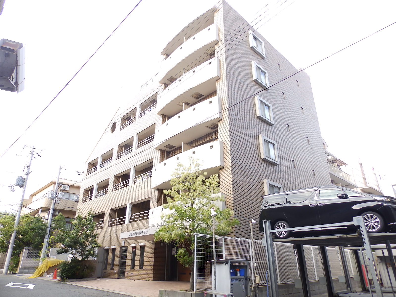 建物外観　高級感あります