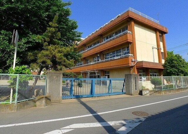 小学校　太田市立南小学校（小学校）まで245m