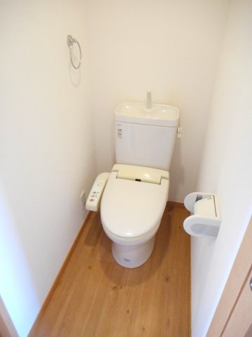 トイレ　コンパクトで使いやすいトイレです