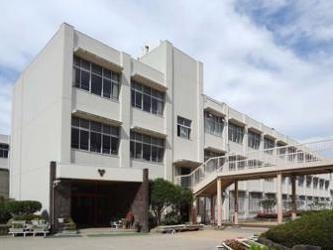 小学校　西脇小学校（小学校）まで614m