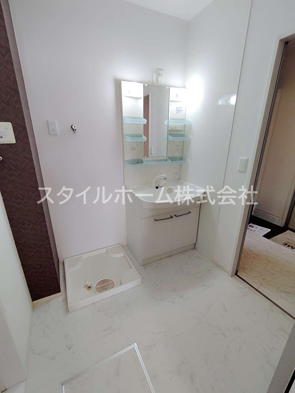 洗面設備　別部屋写真です。