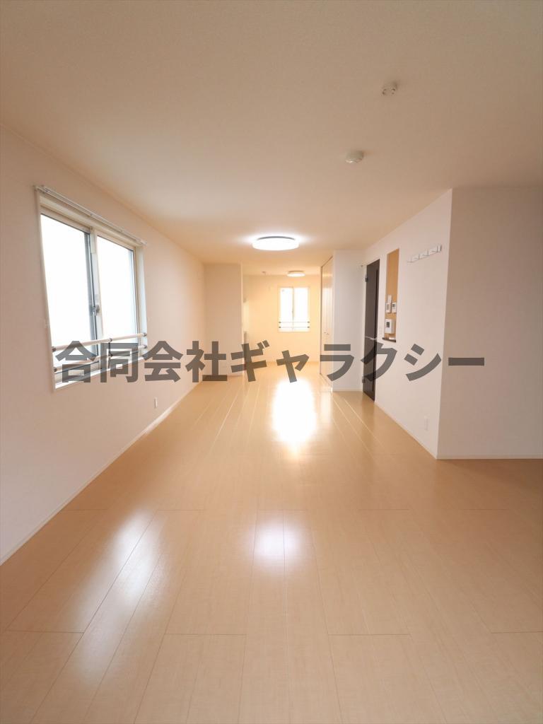 居室・リビング　16.7帖の広々とした洋室です