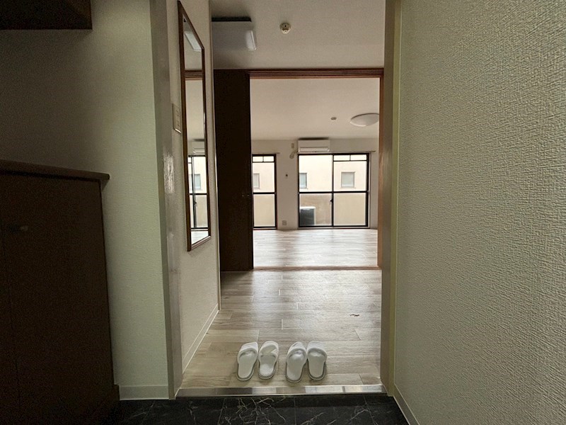 カルムイン香枦園の玄関写真