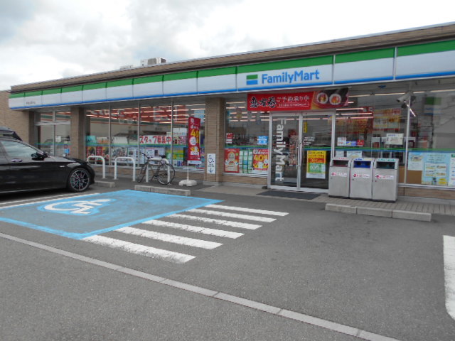 コンビニ　ファミリーマート和歌山関戸店様（コンビニ）まで1018m