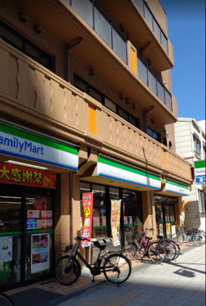 コンビニ　ファミリーマート 小浦桜川一丁目店（コンビニ）まで544m