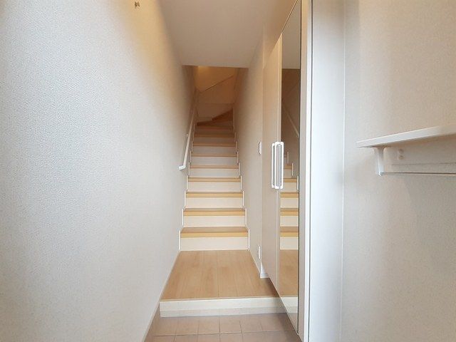 玄関　明るい玄関です
