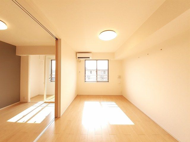 居室・リビング　おしゃれな居間です