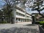 小学校　防府市立松崎小学校（小学校）まで532m