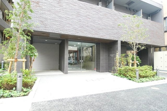 建物外観　落ち着いた雰囲気の外観です