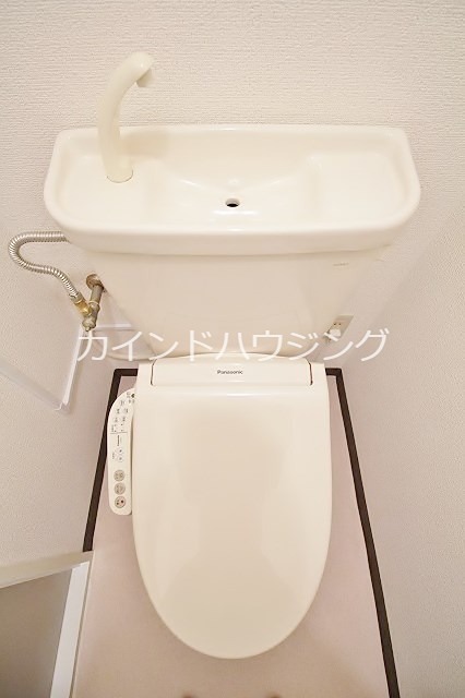 トイレ　ウォシュレット