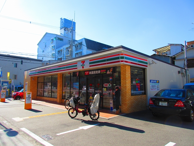 コンビニ　セブンイレブン 大阪中加賀屋3丁目店（コンビニ）まで290m