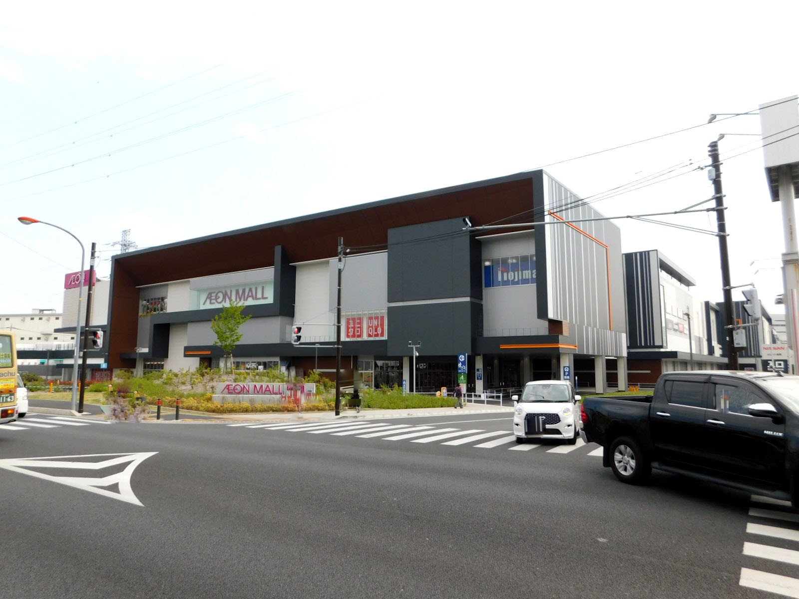 ショッピングセンター　イオンモール座間（ショッピングセンター）まで800m