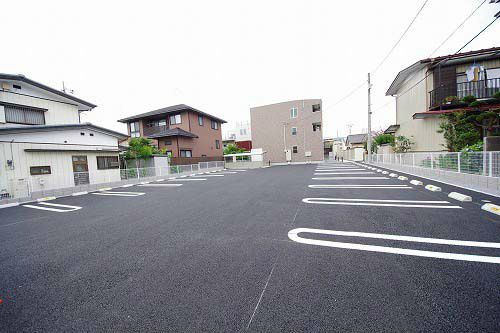 駐車場　キッチン