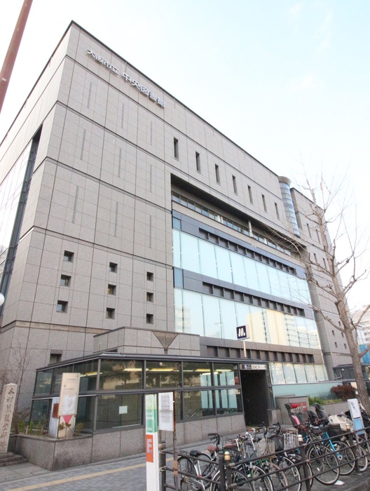 図書館　中央図書館（図書館）まで600m