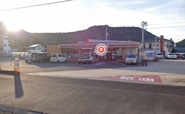 コンビニ　セブンイレブン 高松勅使町店（コンビニ）まで578m