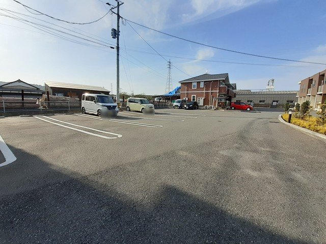 駐車場　駐車場があります