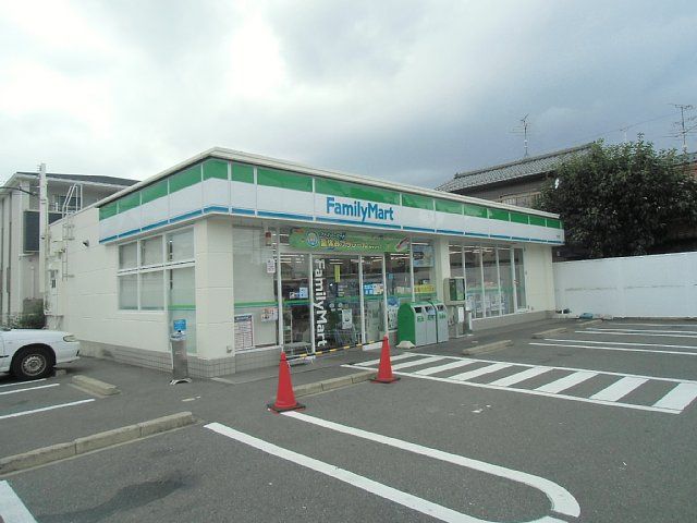 コンビニ　ファミリーマート　城町店（コンビニ）まで368m
