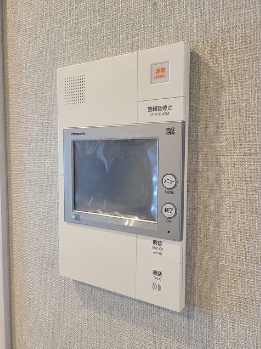 セキュリティ　モニター付きインターホン。
