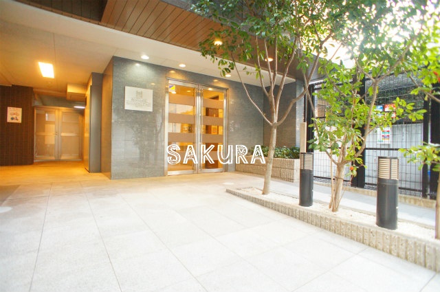 エントランス　お洒落な建物デザイン♪