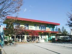 幼稚園・保育園　由井さゆり保育園（幼稚園・保育園）まで507m