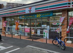 コンビニ　セブンイレブン大阪加島3丁目店（コンビニ）まで270m