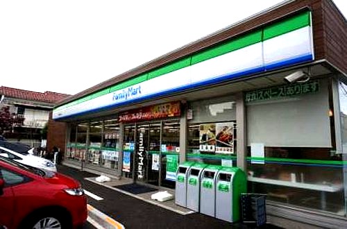 コンビニ　ファミリーマート　磯子願行寺前（コンビニ）まで987m