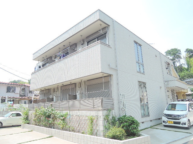 建物外観　耐震耐火に優れた旭化成へーベルメゾン
