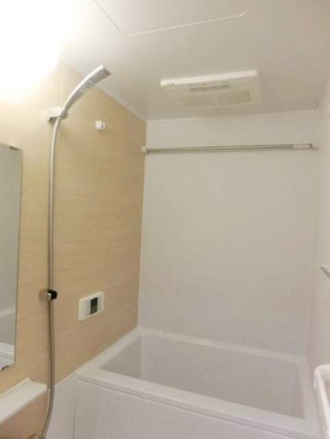 バス・シャワールーム　同マンション別部屋参照。