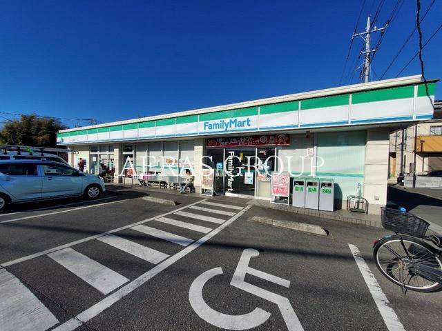 コンビニ　ファミリーマートさいたま白幡店（コンビニ）まで474m