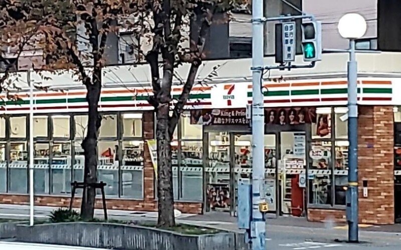 コンビニ　セブンイレブン大阪鷺洲1丁目店（コンビニ）まで113m