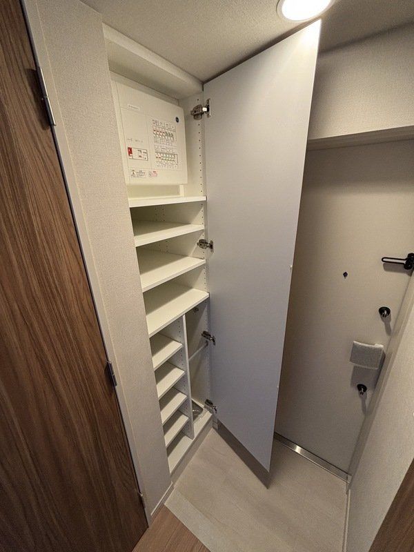 玄関　収納