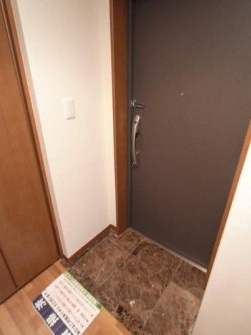 玄関　（別タイプ参考写真）シンシティ東十条　北区東十条5