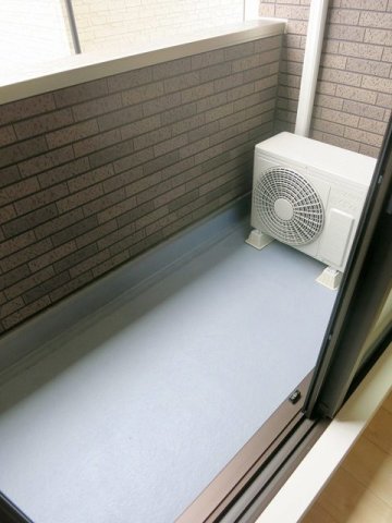 バルコニー　陽当たり良好なバルコニーです