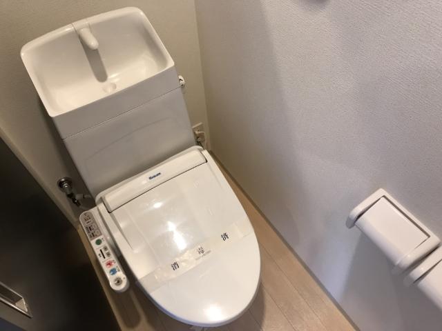 トイレ　シャワー付トイレ