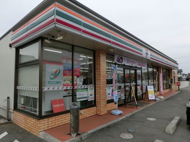 コンビニ　セブンイレブン下野氏家勝山店（コンビニ）まで1000m