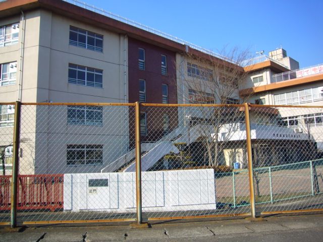 小学校　市立長尾小学校（小学校）まで110m