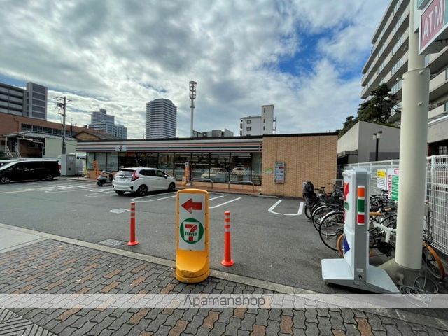 コンビニ　セブンイレブン（コンビニ）まで394m