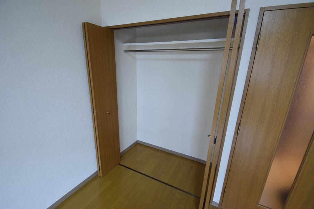収納　クローゼット