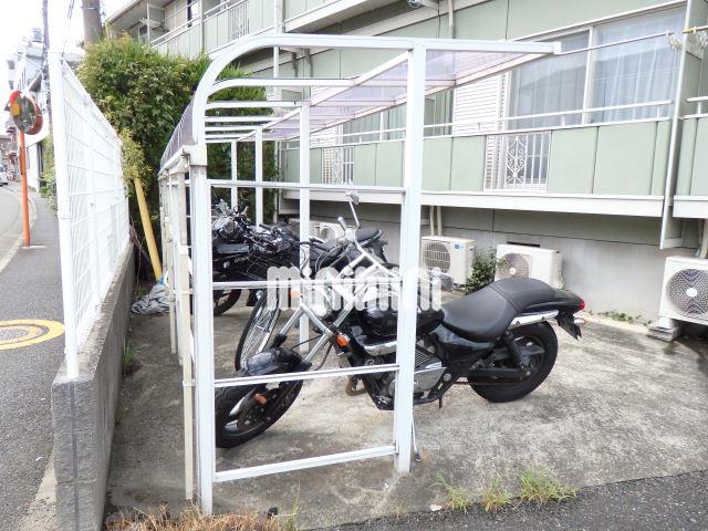 その他共有部分　駐輪場はバイクも駐輪可