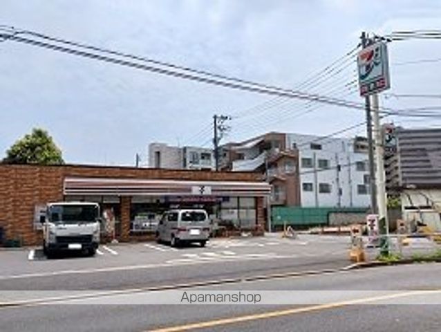 コンビニ　セブンイレブン（コンビニ）まで110m