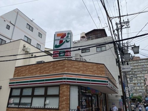 コンビニ　セブンイレブン 大阪池田町店（コンビニ）まで309m